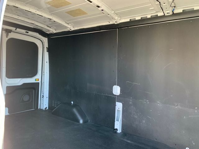 2023 Ford Transit Cargo Van T-250 130" Med Rf 9070 GVWR RWD 1-Owner - 22972645 - 5