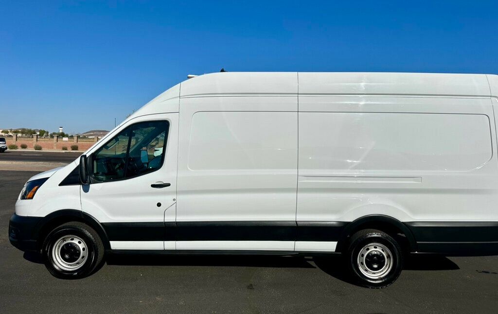 2023 Ford Transit Cargo Van T-250 148" EL Hi Rf 9070 GVWR RWD - 22591854 - 1