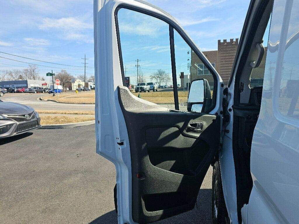 2023 Ford Transit Cargo Van T-250 148" EL Hi Rf 9070 GVWR RWD - 22984423 - 18