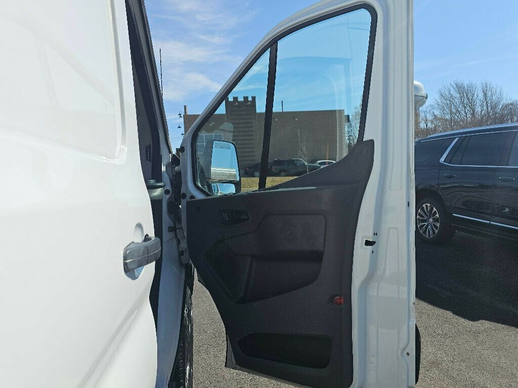 2023 Ford Transit Cargo Van T-250 148" EL Hi Rf 9070 GVWR RWD - 22984423 - 19