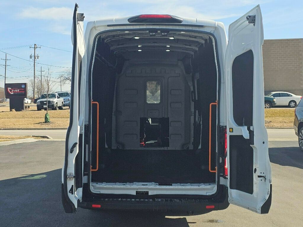 2023 Ford Transit Cargo Van T-250 148" EL Hi Rf 9070 GVWR RWD - 22984423 - 32
