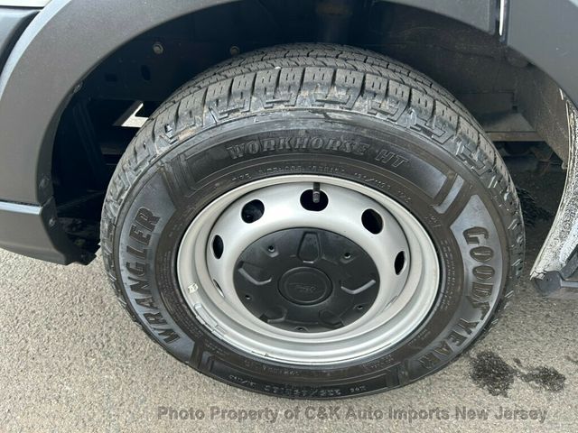 2023 Ford Transit Cargo Van T-250 148" Med Rf 9070 GVWR RWD - 23011350 - 46