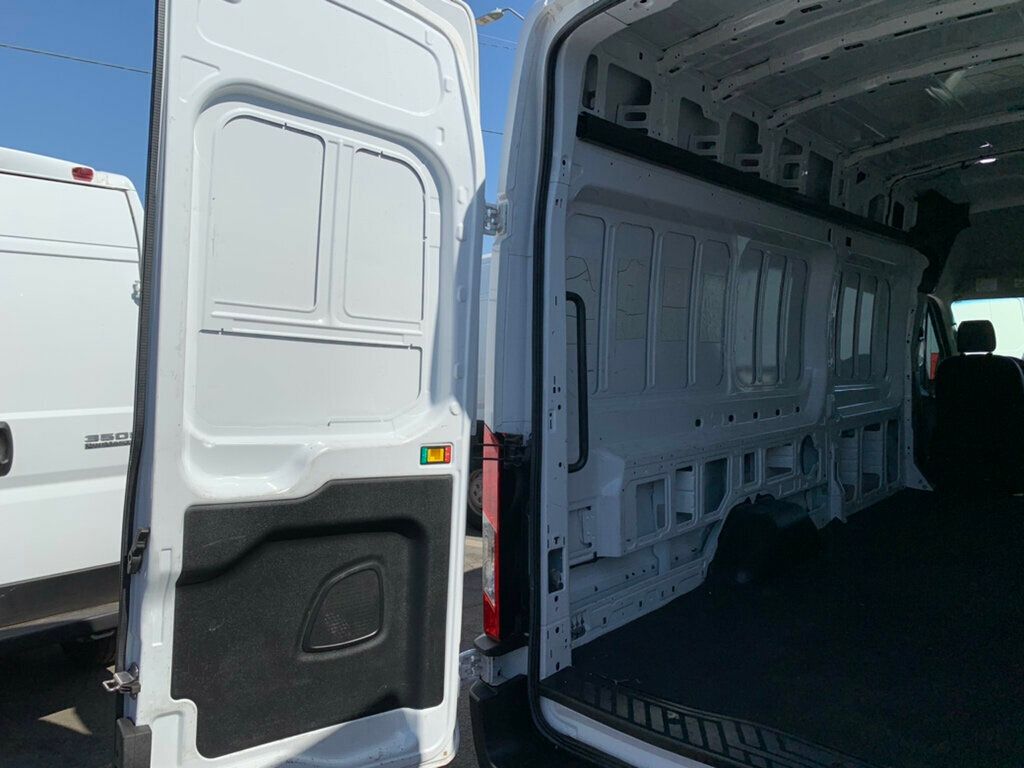 2023 Ford Transit Cargo Van T-350 148" EL Hi Rf 9500 GVWR RWD W/Navi - 23059359 - 3