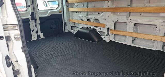 2023 Ford Transit Cargo Van 250  - 22996421 - 8