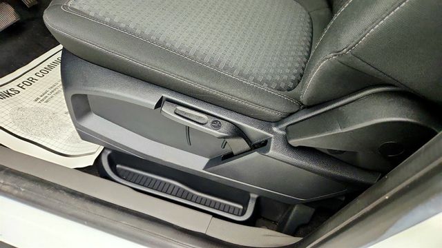 2023 Ford Transit Connect Van XLT LWB w/ Rear Liftgate & Pop-Top Camper Conversion - 23047006 - 10