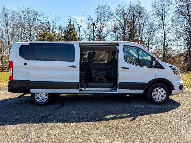 2023 Ford Transit Passenger Wagon T-350 148" Low Roof XLT RWD - 22998507 - 4
