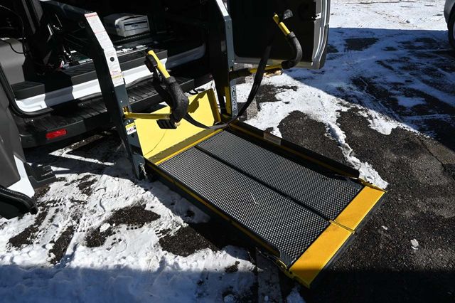 2023 Ford Transit Passenger Wagon T-350 148" Med Roof XLT AWD - 22944621 - 21