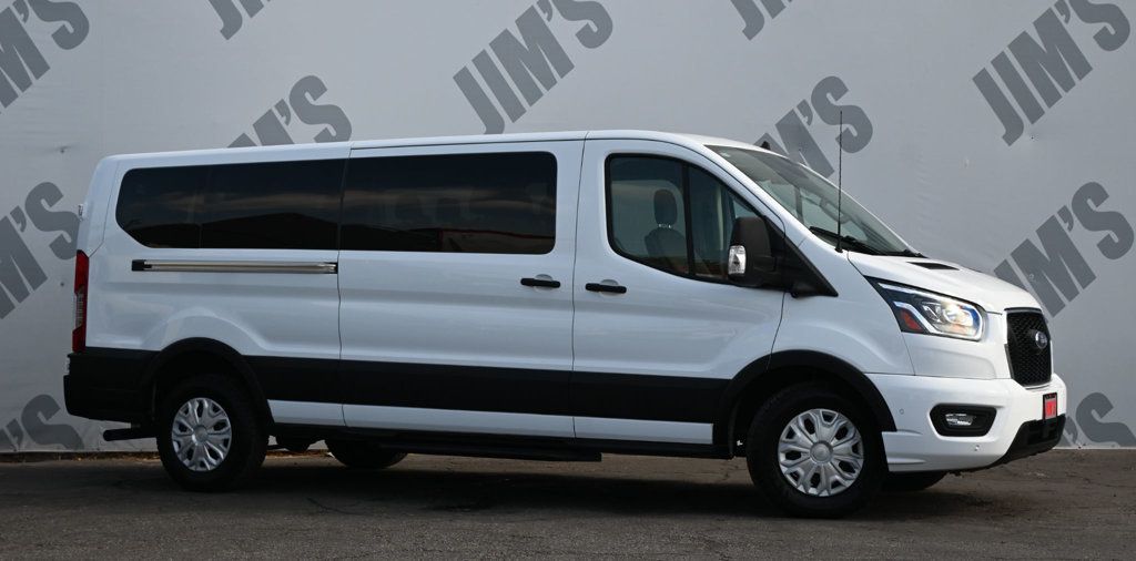 Ford Transit photo 3