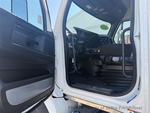 2023 Freightliner 49X  - 23098931 - 14