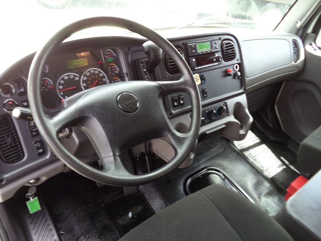 2023 Freightliner Business Class M2 106 w/ 26ft Refrigerated Box Truck Thermo King T-680 Reefer - 22892330 - 39
