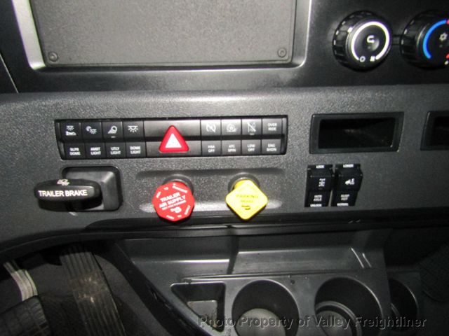 2023 Freightliner Cascadia 126  - 22963396 - 15