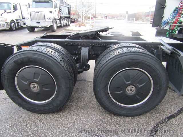 2023 Freightliner Cascadia 126  - 22963396 - 6