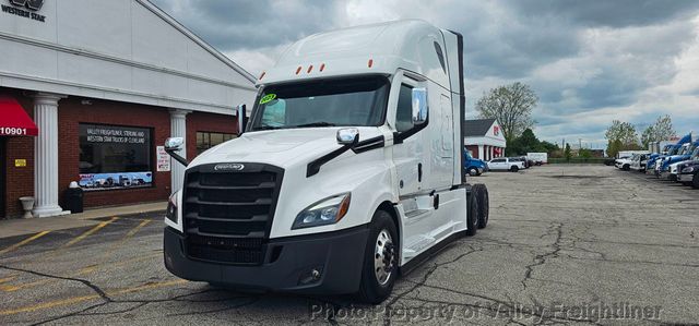 2023 Freightliner Cascadia 126  - 23026467 - 1