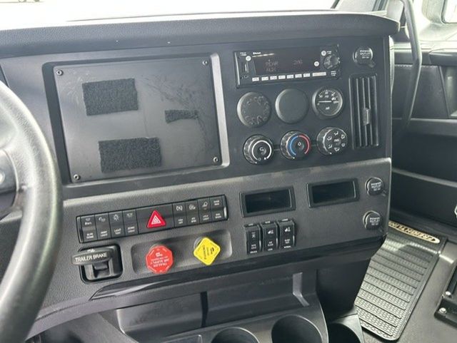2023 Freightliner PT126SLP 2023 CASCADIA SLEEPER PT 126 - 23026847 - 12