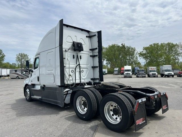 2023 Freightliner PT126SLP 2023 CASCADIA SLEEPER PT 126 - 23026847 - 7