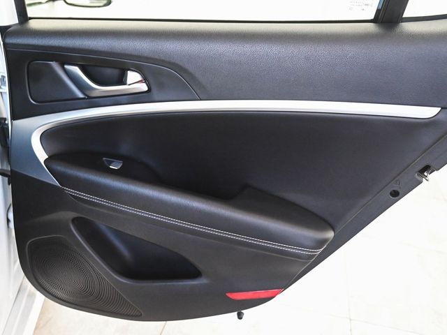 2023 Genesis G70 2.0T - 22951402 - 11