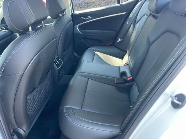 2023 Genesis G70 2.0T - 22852233 - 10