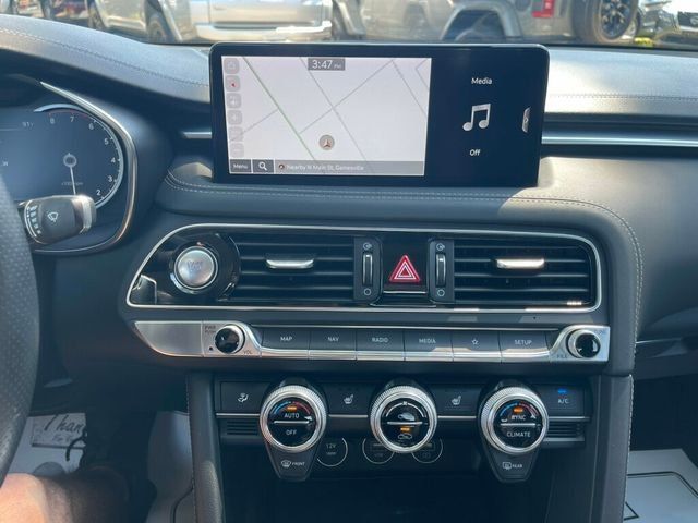 2023 Genesis G70 2.0T - 22852233 - 14