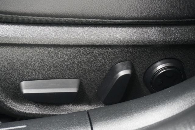 2023 Genesis G70 2.0T AWD - 23016778 - 14