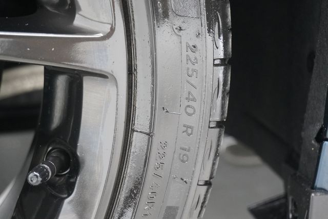2023 Genesis G70 2.0T AWD - 23016778 - 31