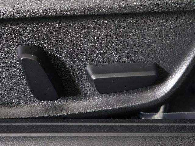 2023 Genesis G70 2.0T AWD - 22974986 - 32