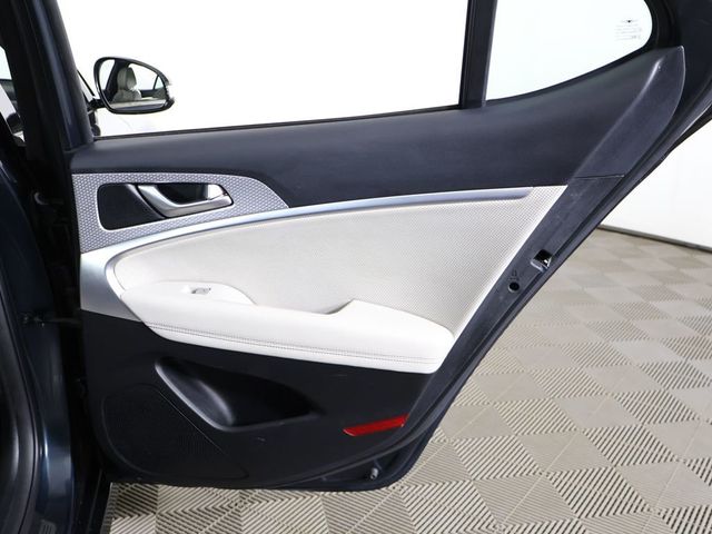 2023 Genesis G70 2.0T AWD - 23004108 - 28