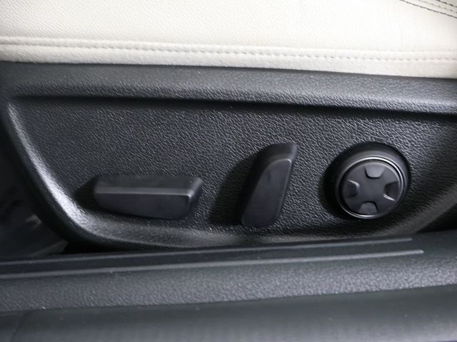 2023 Genesis G70 2.0T AWD - 23004108 - 35