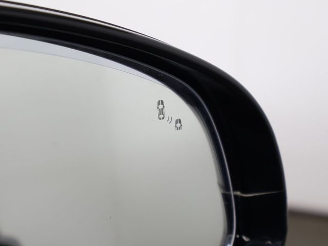 2023 Genesis G70 2.0T AWD - 23004108 - 40