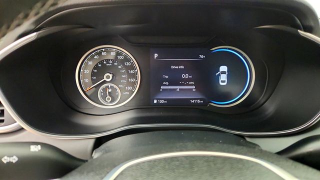 2023 Genesis G70 2.0T AWD - 23067924 - 13