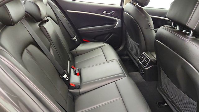 2023 Genesis G70 2.0T AWD - 23067924 - 22