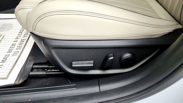 2023 Genesis G70 2.0T AWD w/ Sport Prestige Pkg, Lexicon Audio & Wide Sunroof - 23032588 - 10