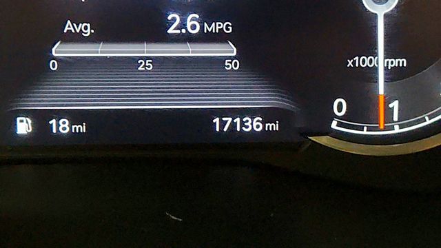 2023 Genesis G70 2.0T AWD w/ Sport Prestige Pkg, Lexicon Audio & Wide Sunroof - 23032588 - 14
