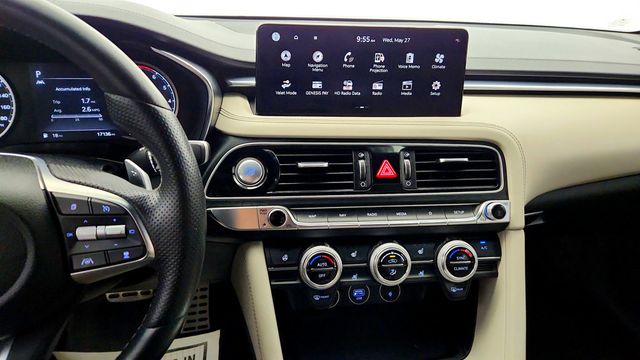 2023 Genesis G70 2.0T AWD w/ Sport Prestige Pkg, Lexicon Audio & Wide Sunroof - 23032588 - 16