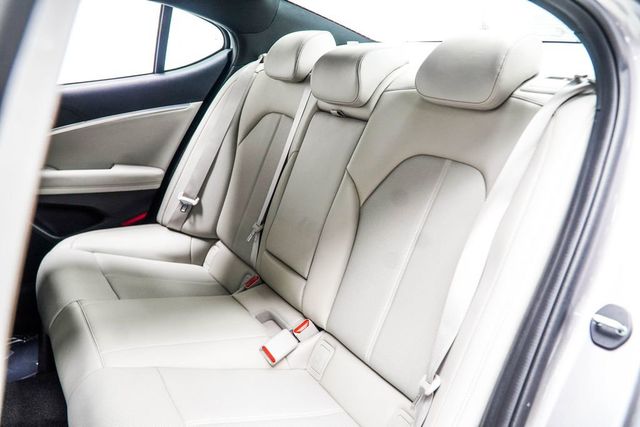 2023 Genesis G70 2.0T RWD - 23066611 - 39