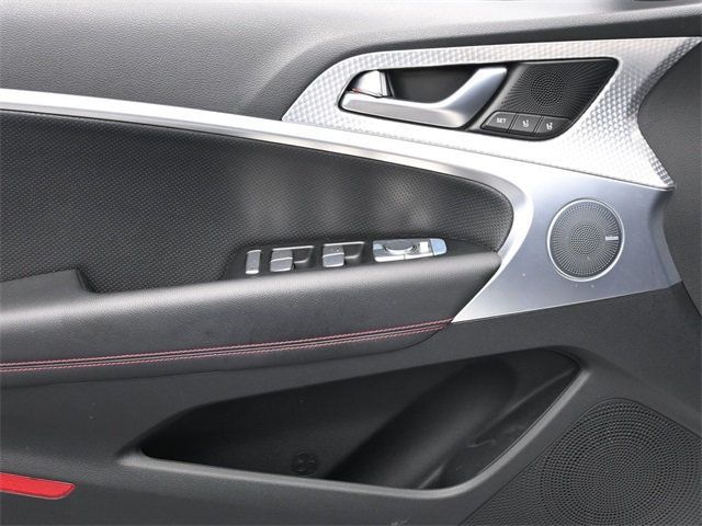 2023 Genesis G70 2.0T RWD - 22928371 - 11