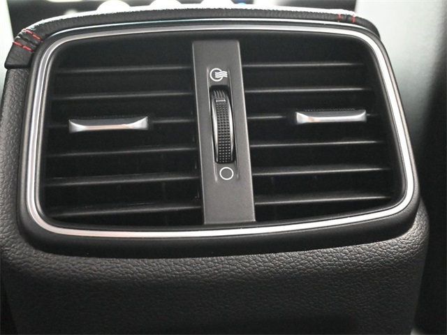 2023 Genesis G70 2.0T RWD - 22928371 - 17