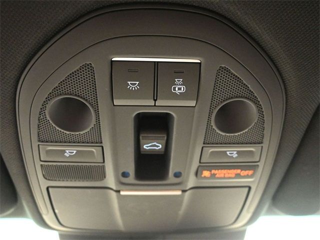 2023 Genesis G70 2.0T RWD - 22928371 - 20