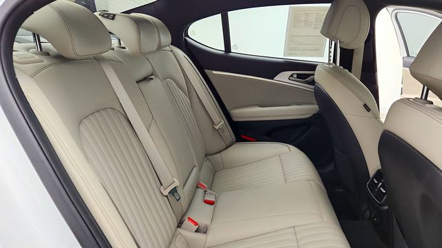 2023 Genesis G70 2.0T RWD - 23094145 - 24