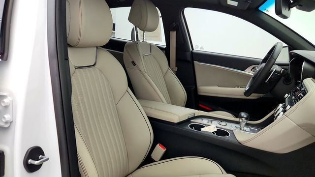 2023 Genesis G70 2.0T w/ Sport Prestige Package, Lexicon Audio & Ventilated Seats - 23094145 - 25