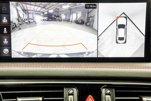 2023 Genesis G70 3.3T AWD - 22986962 - 32