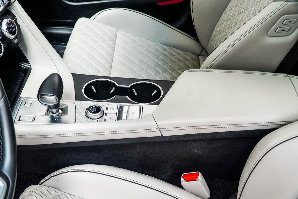 2023 Genesis G70 3.3T photo 16