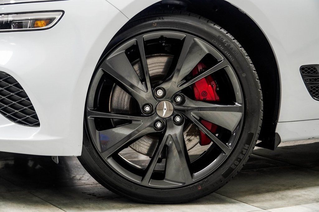 2023 Genesis G70 3.3T photo 2