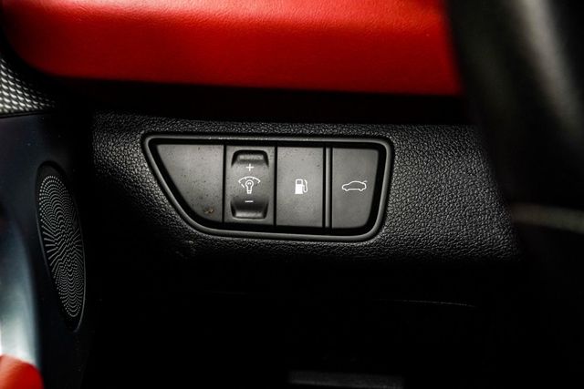 2023 Genesis G70 3.3T RWD - 22951982 - 26