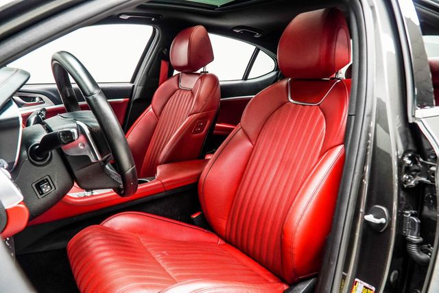 2023 Genesis G70 3.3T RWD - 22951982 - 32