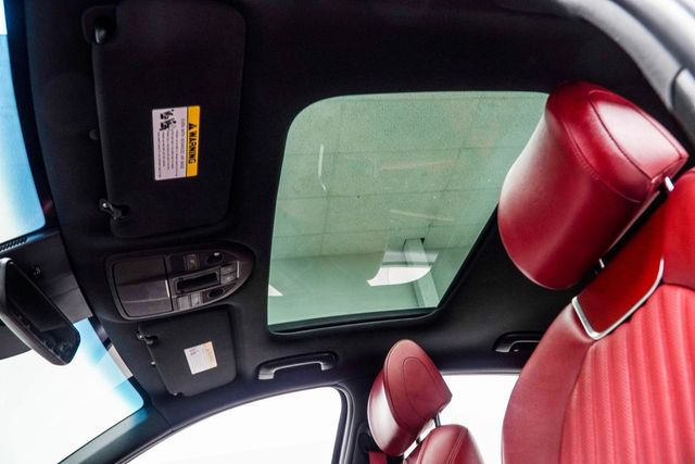 2023 Genesis G70 3.3T RWD - 22951982 - 35