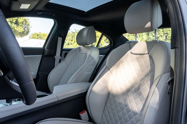 2023 Genesis G70 3.3T RWD - 22980506 - 12
