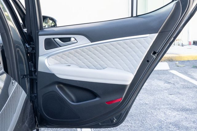 2023 Genesis G70 3.3T RWD - 22980506 - 29