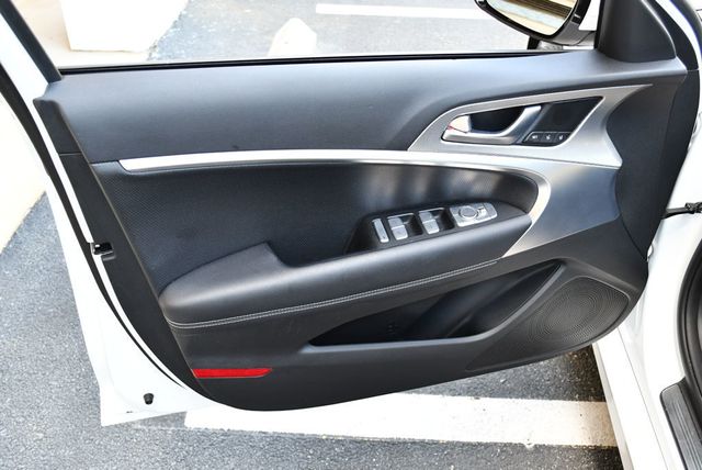 2023 Genesis G70 3.3T RWD Sedan W/Navigation & Blind Spot Assist - 23026167 - 29