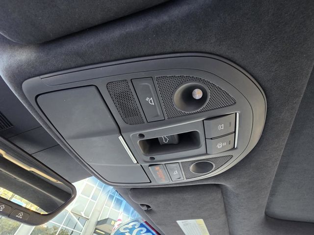 2023 Genesis G70 3.3t Sport Prestige - 22947255 - 33