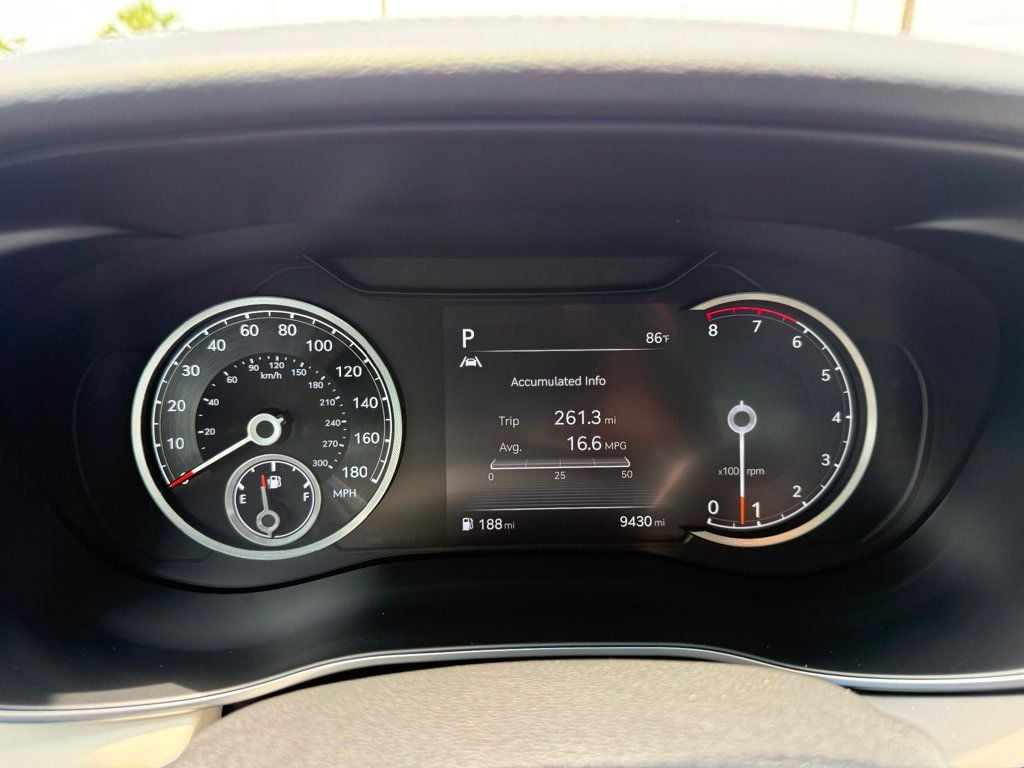 2023 Genesis G70 **G70 3.3T SPORT PRESTIGE**SPORT ADVANCED**MSRP $55940** - 23019333 - 13